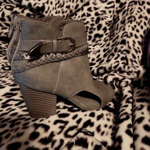 TK Open Toe Booties Women's US 6 Beige